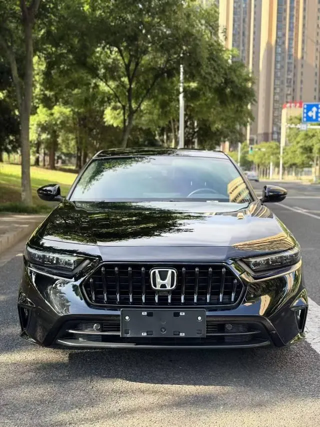 Honda 2025 INSPIRE (Yingshi Pai) 1.5T Stepless 260TURBO Elegant Automatic Gear 2