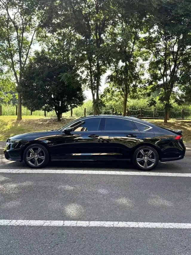 Honda 2025 INSPIRE (Yingshi Pai) 1.5T Stepless 260TURBO Elegant Automatic Gear 3