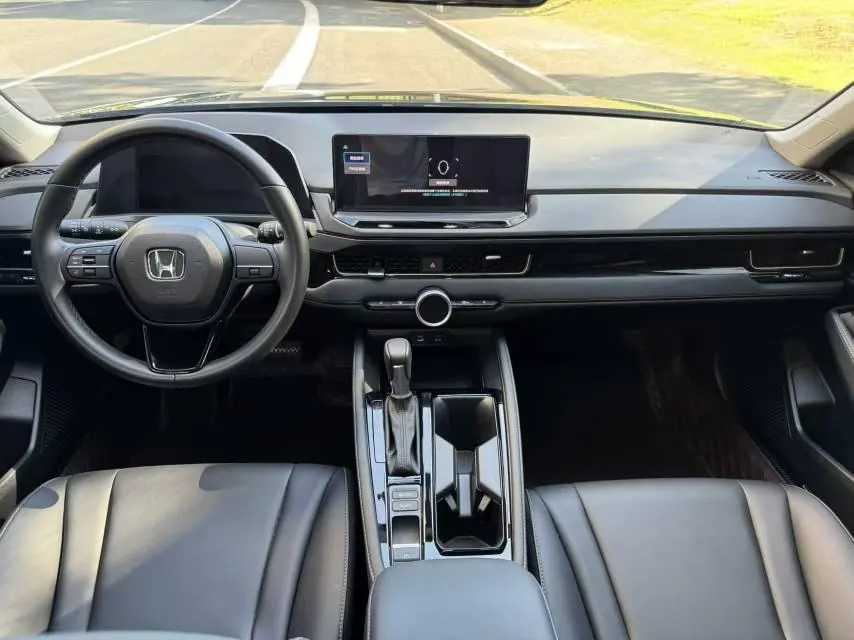 Honda 2025 INSPIRE (Yingshi Pai) 1.5T Stepless 260TURBO Elegant Automatic Gear 8