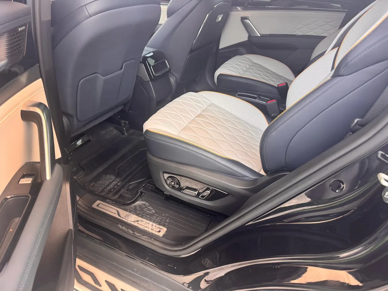 BYD Tang New Energy 2022 Tang EV 730km Exclusive Automatic Gear 6