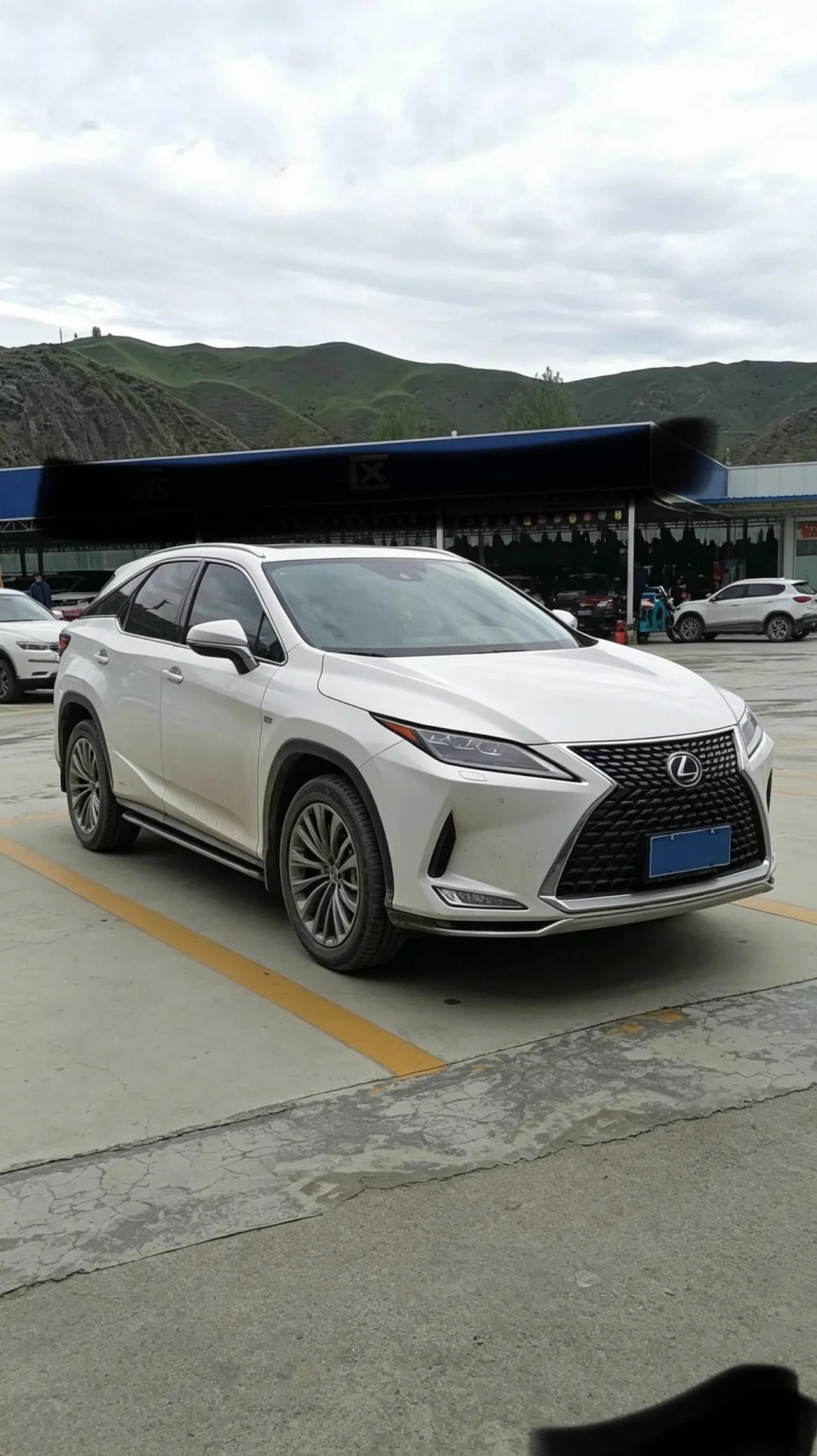 Lexus RX (Imported) 2020 RX450h 3.5 Stepless Four-wheel Drive Smart Hybrid Special Limited Edition Automatic Gear 8