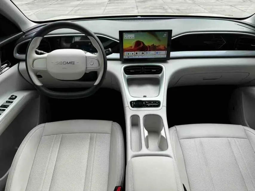 Geely 2025 Star Wish 310km Dream Edition Automatic Gear 4