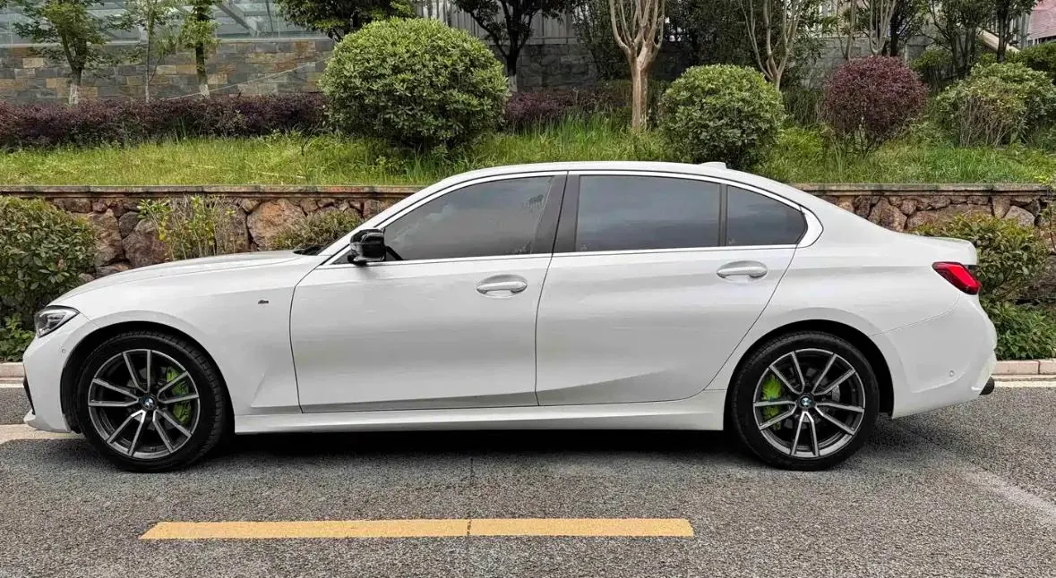 BMW 3 Series 2021 325Li 2.0T M Sports Suit (Modified) Automatic Gear 3