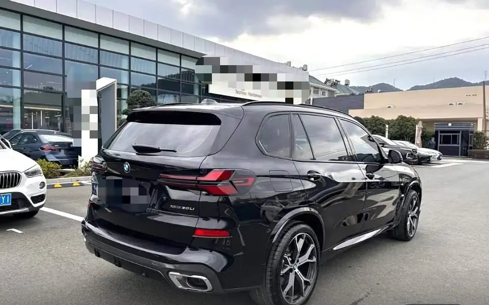 BMW 2025 X5 xDrive30Li 48V 2.0T exclusive m sports obsidian night suit automatic gear 2