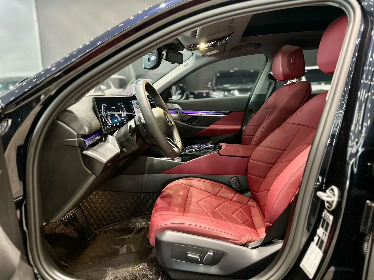 BMW 5 Series 2025 530Li 48V 2.0T Leading M Sports Suit Automatic Gear 3
