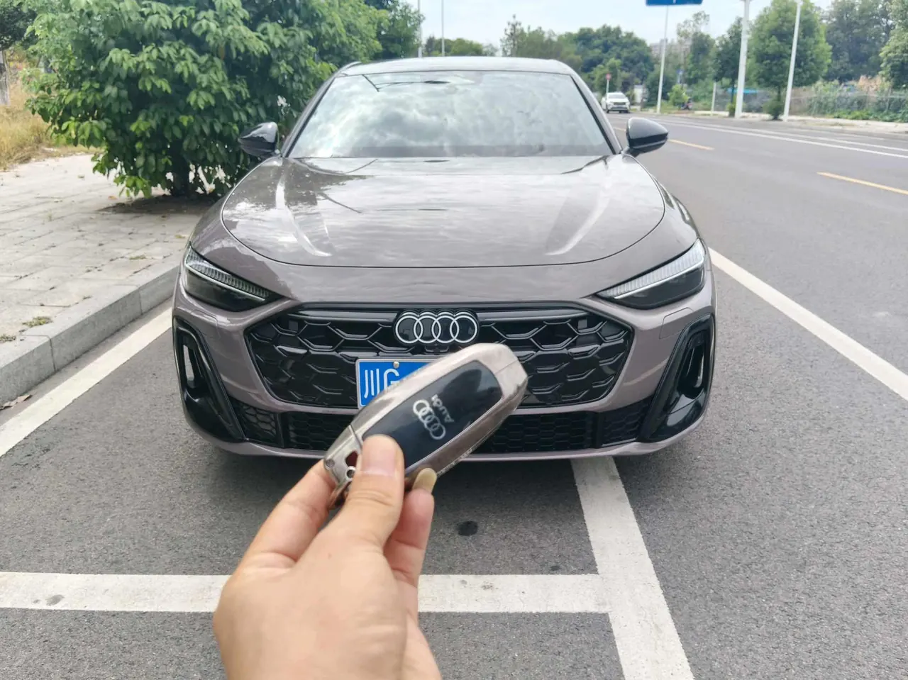 Audi 2026 A5L 2.0T Sport Plus Automatic 3