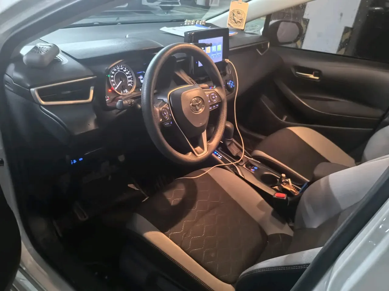 Toyota 2021 corolla 1.2T stepless pioneer PLUS version automatic gear 3
