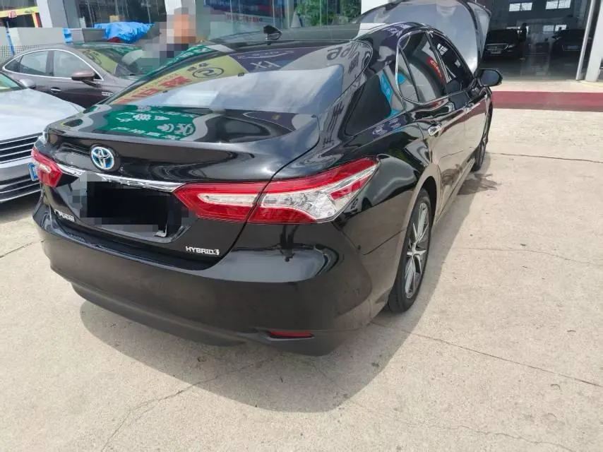 Toyota 2023 Camry Dual Engine 2.5HG Stepless Deluxe Automatic Gear 5