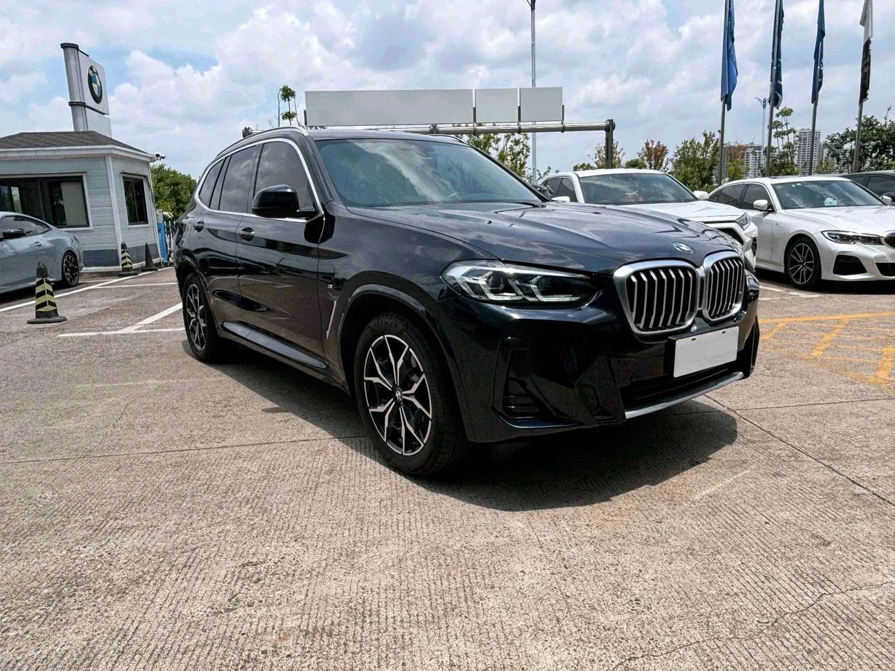 BMW 2023 X3 xDrive25i 2.0T M sports suit automatic gear 2
