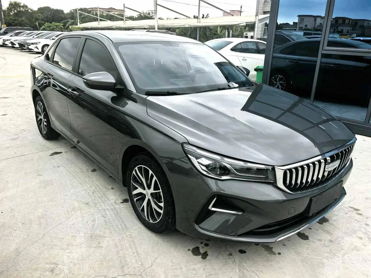 Geely 2025 Emgrand-Sanxiang 1.5 Stepless Longteng Edition Automatic Gear 3