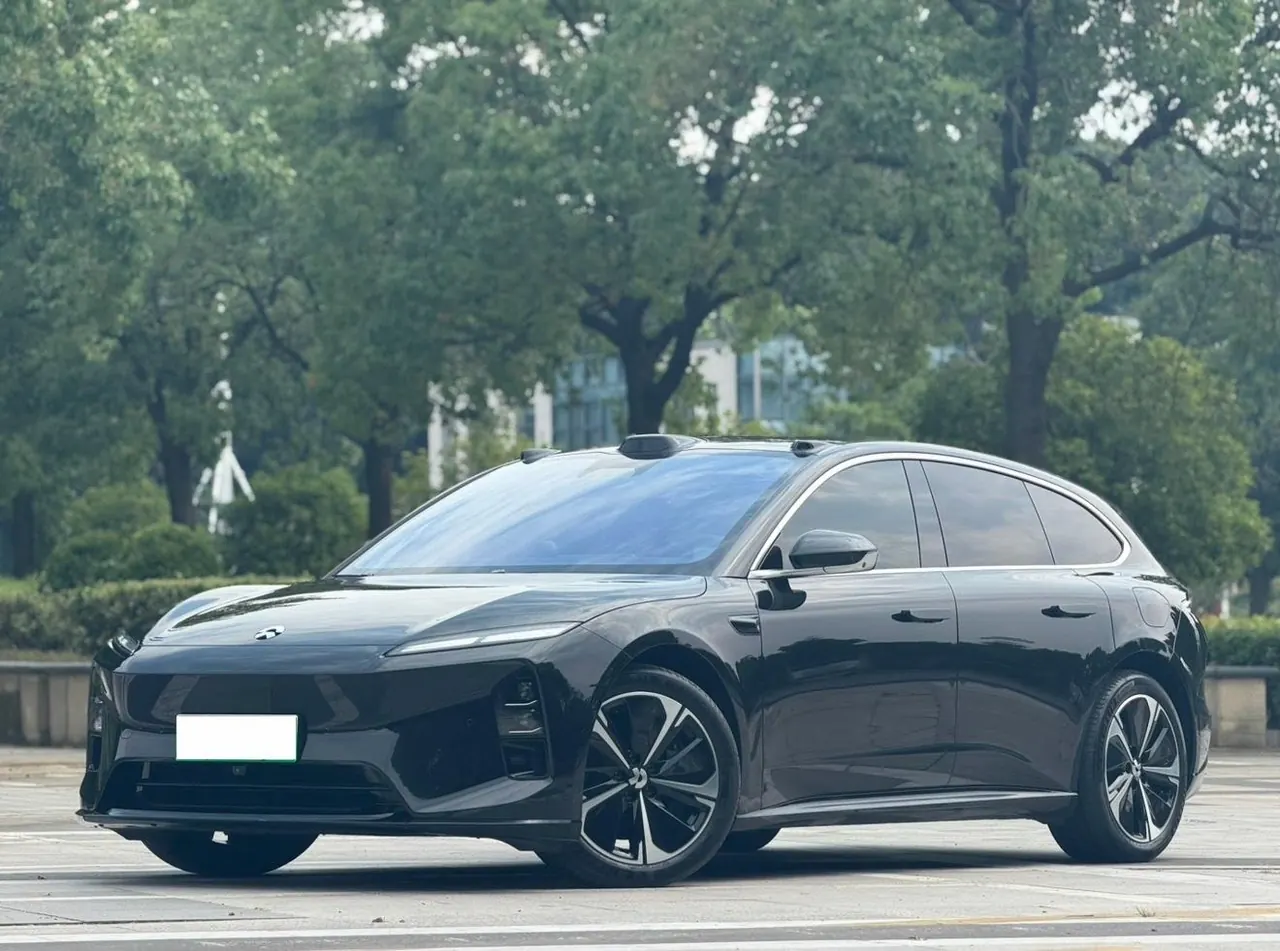 Открыть галерею: NIO 2025 ET5T 75kWh Touring automatic