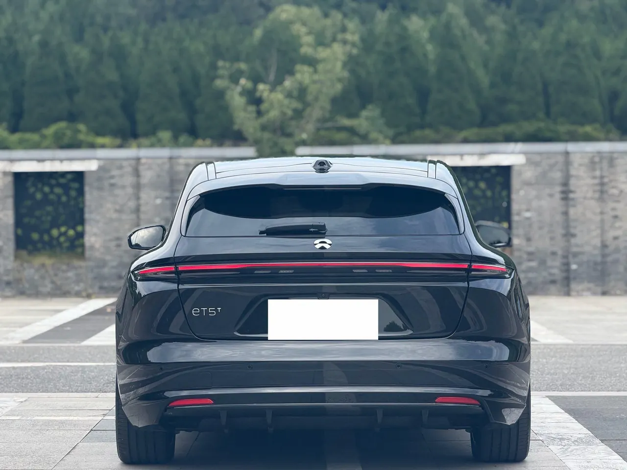 NIO 2025 ET5T 75kWh Touring automatic 8