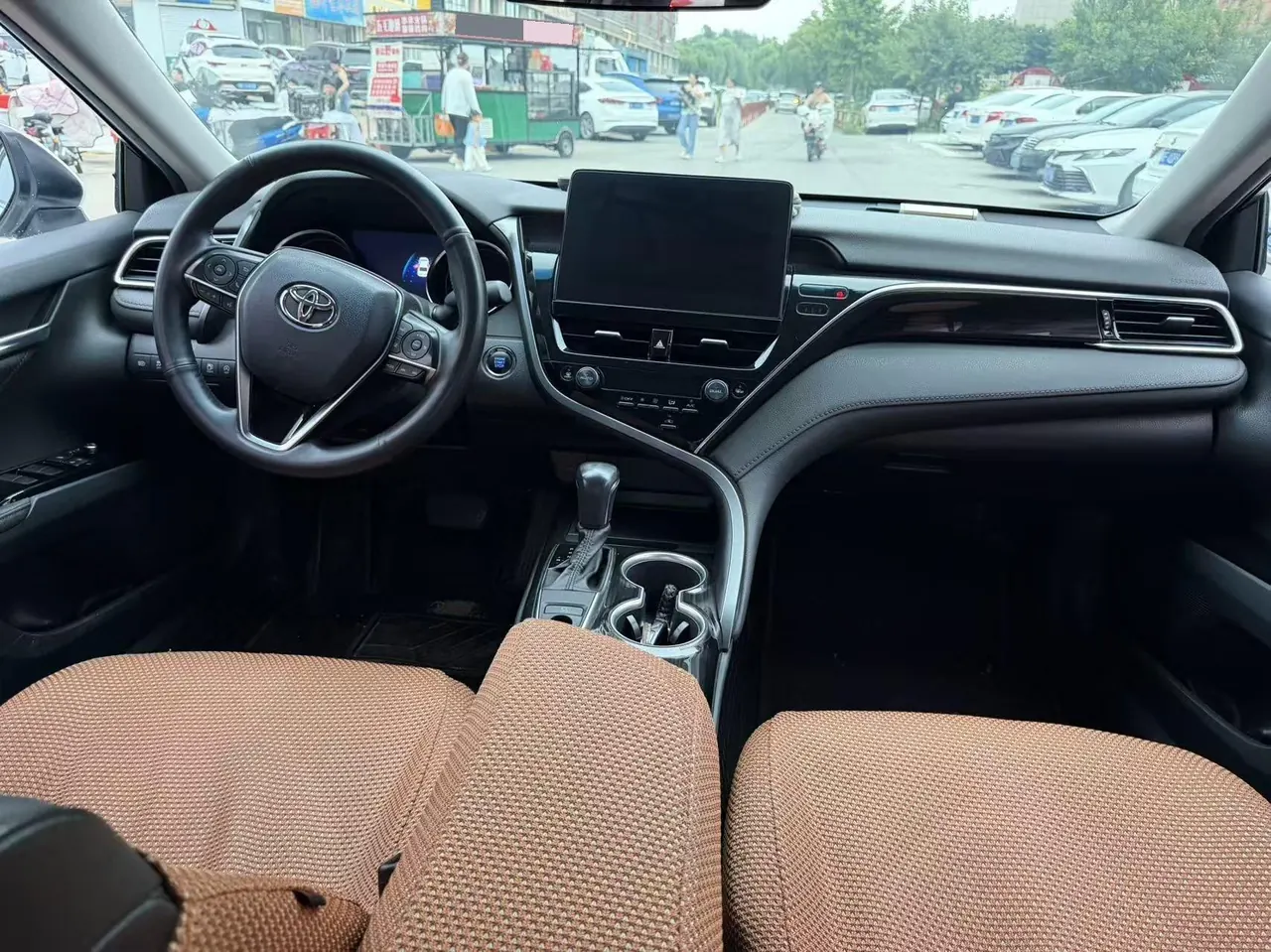 Toyota 2021 Camry 2.0G Stepless Deluxe Edition Automatic Gear 4