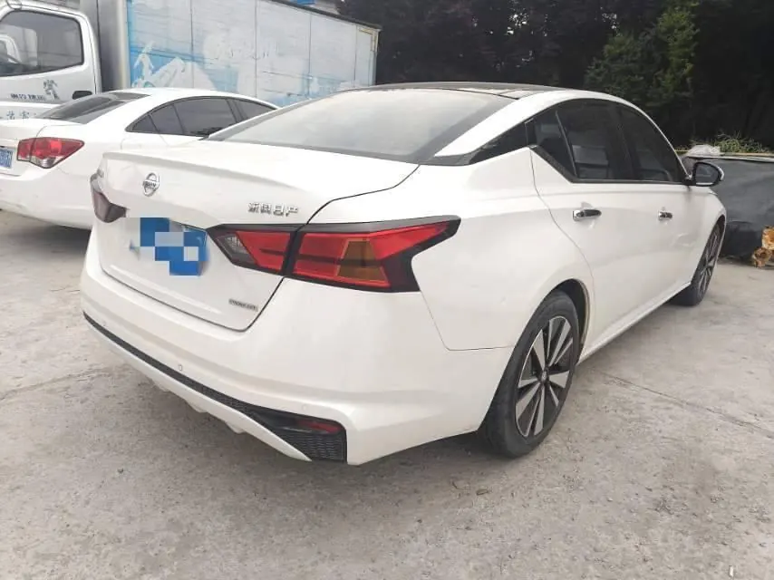 Nissan 2021 Teana 2.0 Stepless XL Comfort Edition Automatic Gear 3