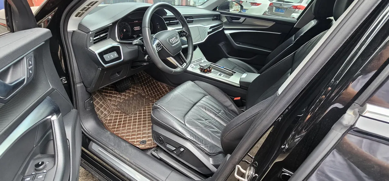 Audi 2021 A6L 2.0TFSI 45TFSI Zhenzhiya Automatic Gear 3