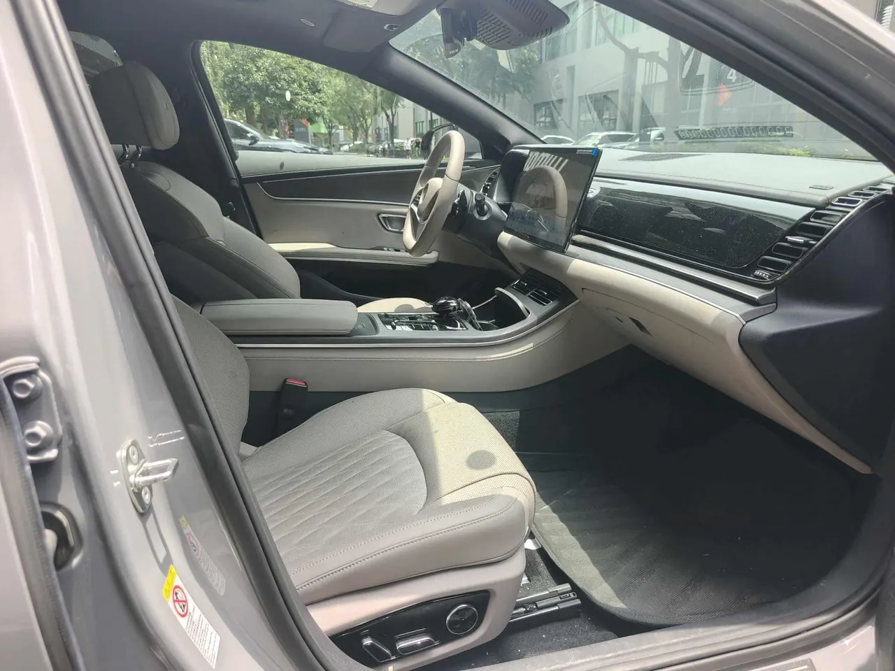 BYD 2025 Han EV 701KM laser Radar smart driving automatic gear 8