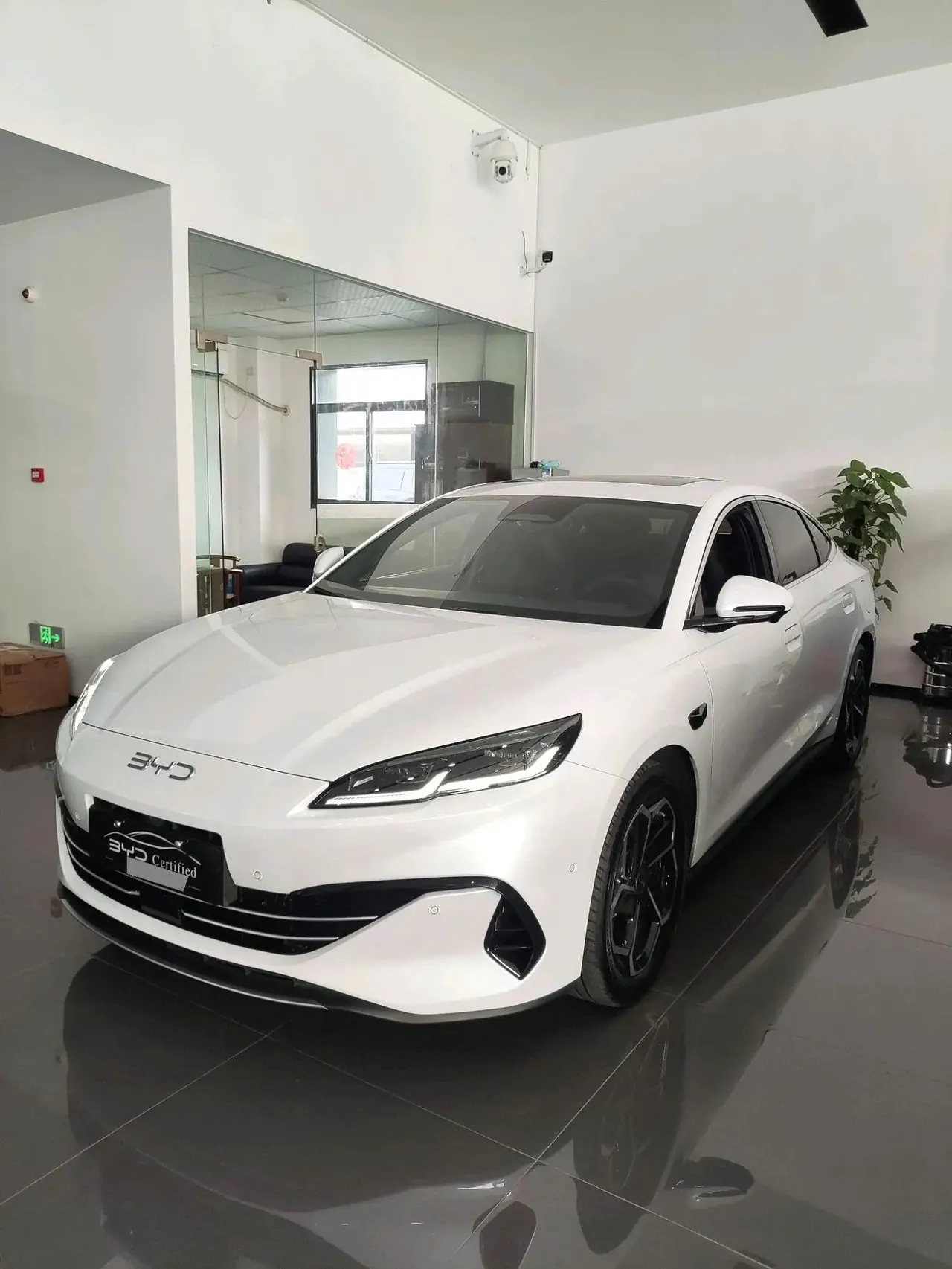 BYD 2025 seals 06 DM-i 1.5 stepless smart driving version 120KM exclusive automatic gear - View 1