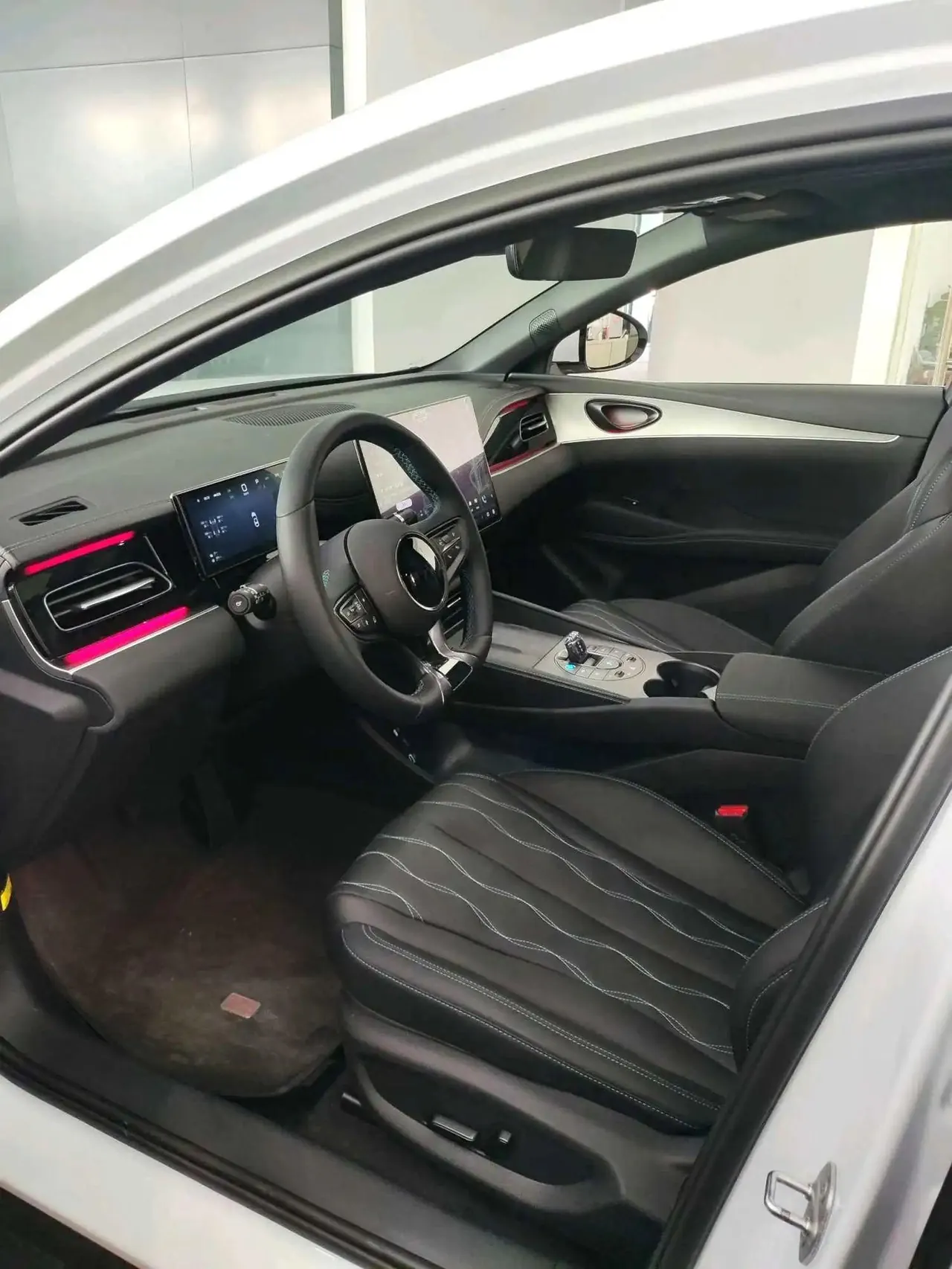 BYD 2025 seals 06 DM-i 1.5 stepless smart driving version 120KM exclusive automatic gear 4