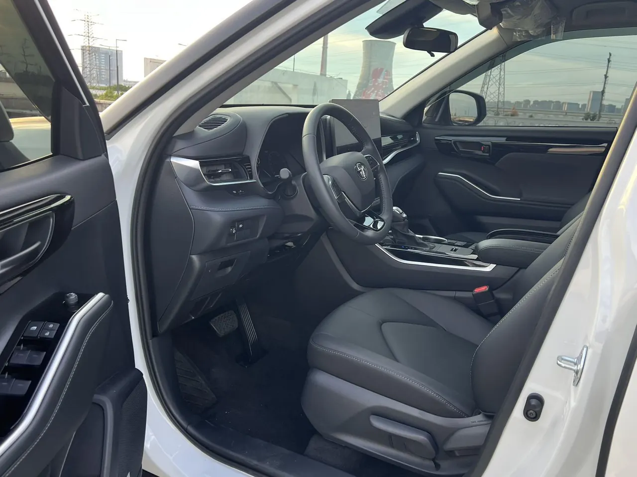 Toyota 2026 Highlander Dual Engine 2.5 Stepless Intelligent Electric Hybrid Two-Drive Elite Edition 7-seat Automatic Transmission 5