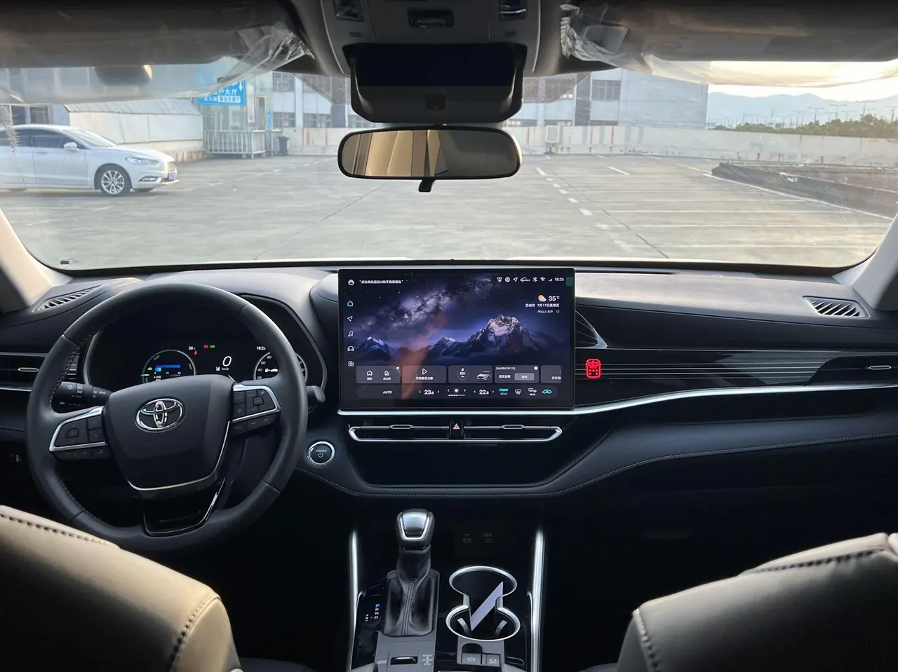 Toyota 2026 Highlander Dual Engine 2.5 Stepless Intelligent Electric Hybrid Two-Drive Elite Edition 7-seat Automatic Transmission 7
