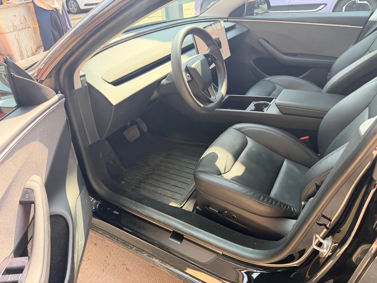 Tesla 2023 Model 3 Rejuvenation Edition Rear Wheel Drive Automatic Transmission 2