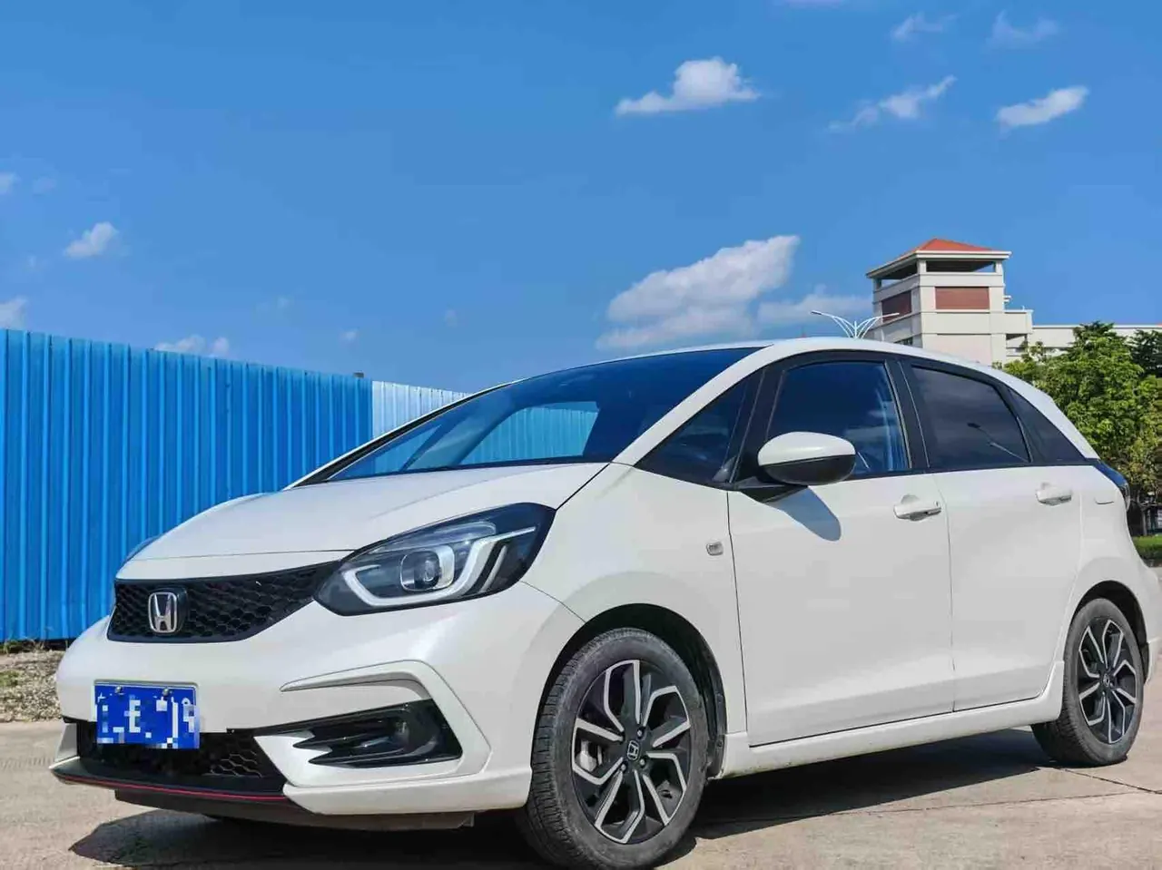 Открыть галерею: Honda 2021 LIFE 1.5 stepless SPO-SS smart version of automatic gear
