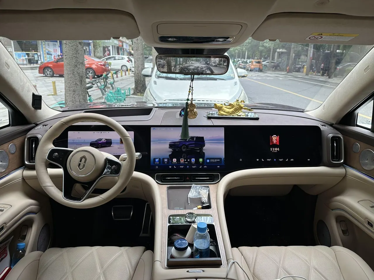 AITO 2025 AITO M9 extended range Ultra version 52kWh5 seat version automatic gear 3