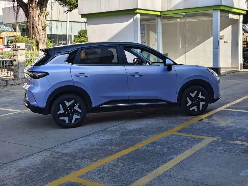 WuLing 2025 Plantronics S 325km Exclusive Automatic Transmission 2