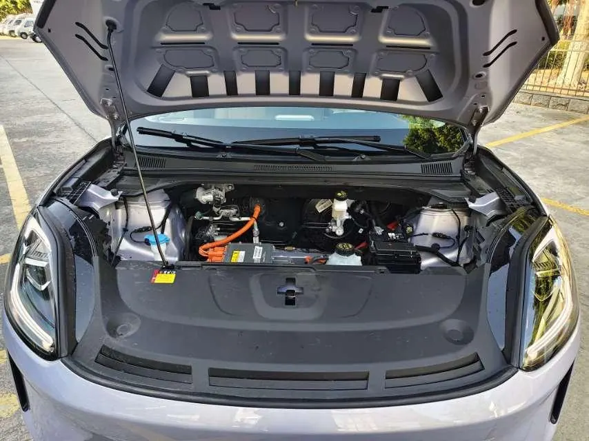 WuLing 2025 Plantronics S 325km Exclusive Automatic Transmission 9