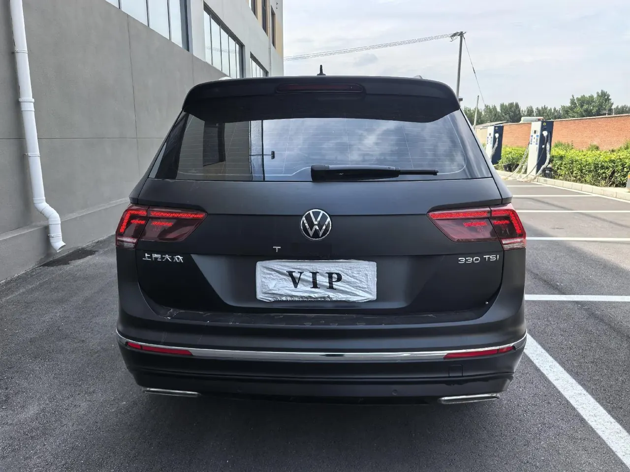 Volkswagen 2021 Tiguan L R-Line 2.0TSI 330TSI Two-Drive Overdrive Automatic Gear 5