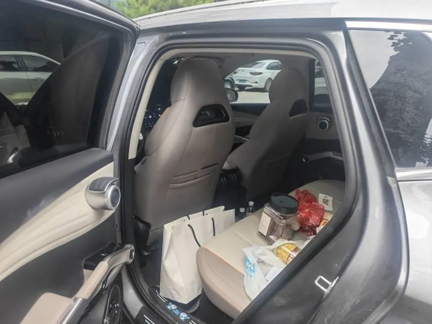 BYD Yuan PLUS 2024 Yuan PLUS Glory Edition 430KM Exceed Automatic Gear 3