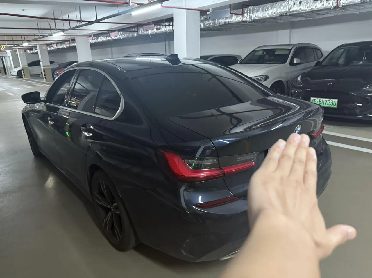 BMW 3 Series 2021 325i 2.0T M Sports Suit (Modified) Automatic Gear 3