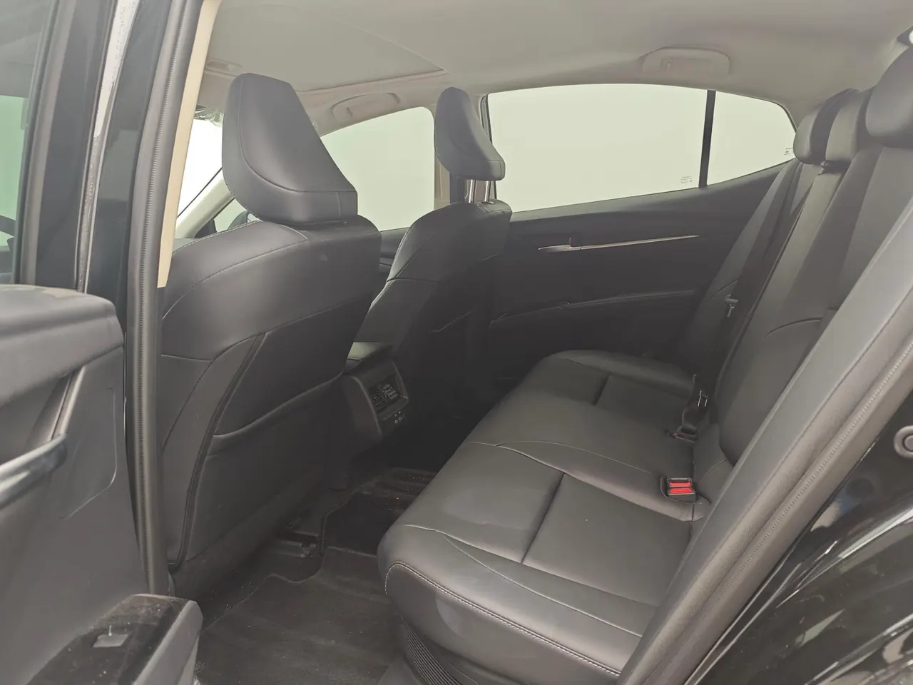Toyota 2026 Camry Dual Engine 2.0HE Stepless Elite Automatic Gear 4