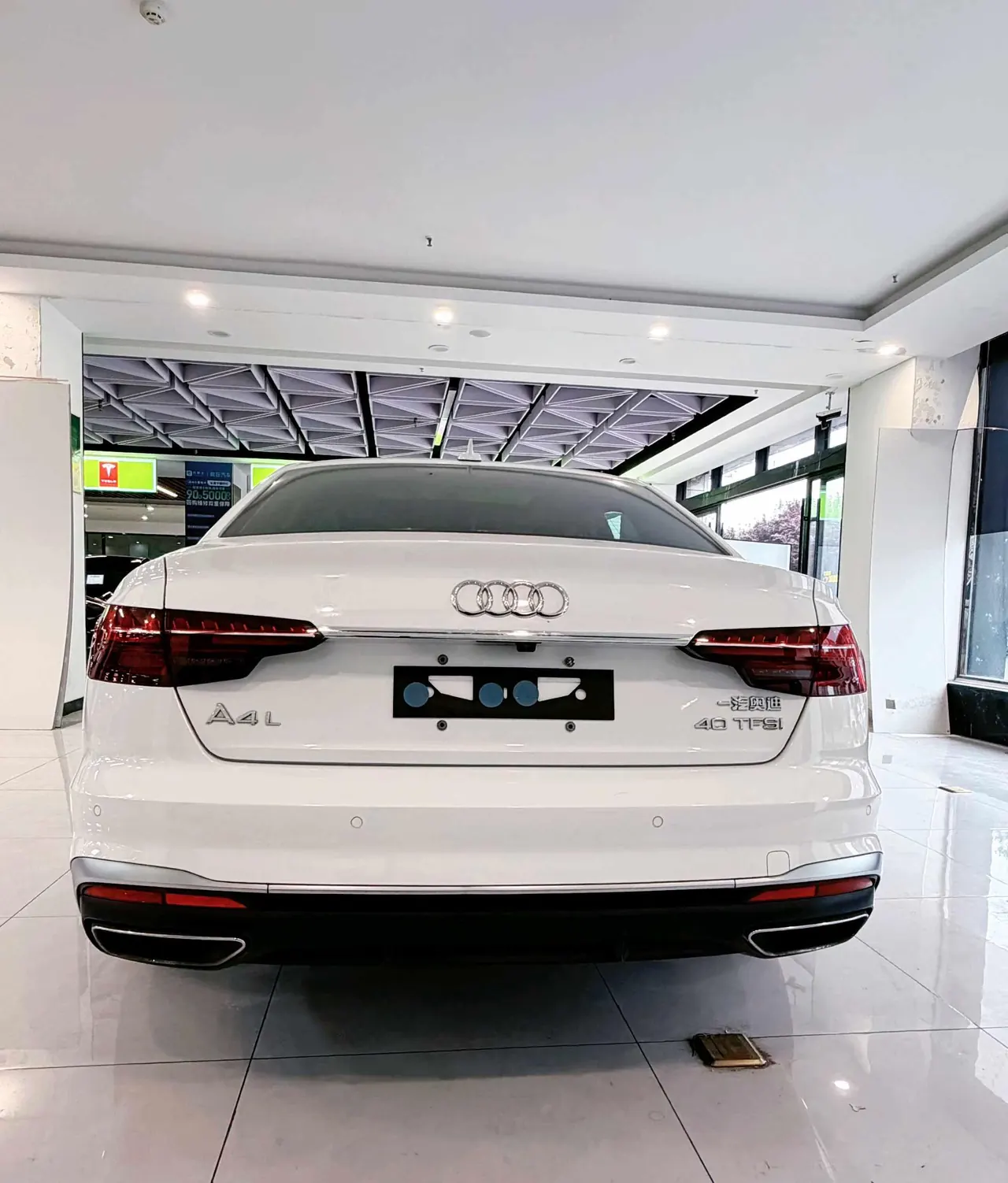 Audi 2022 A4L 2.0TFSI 40TFSI Fashion Dynamic Automatic 8