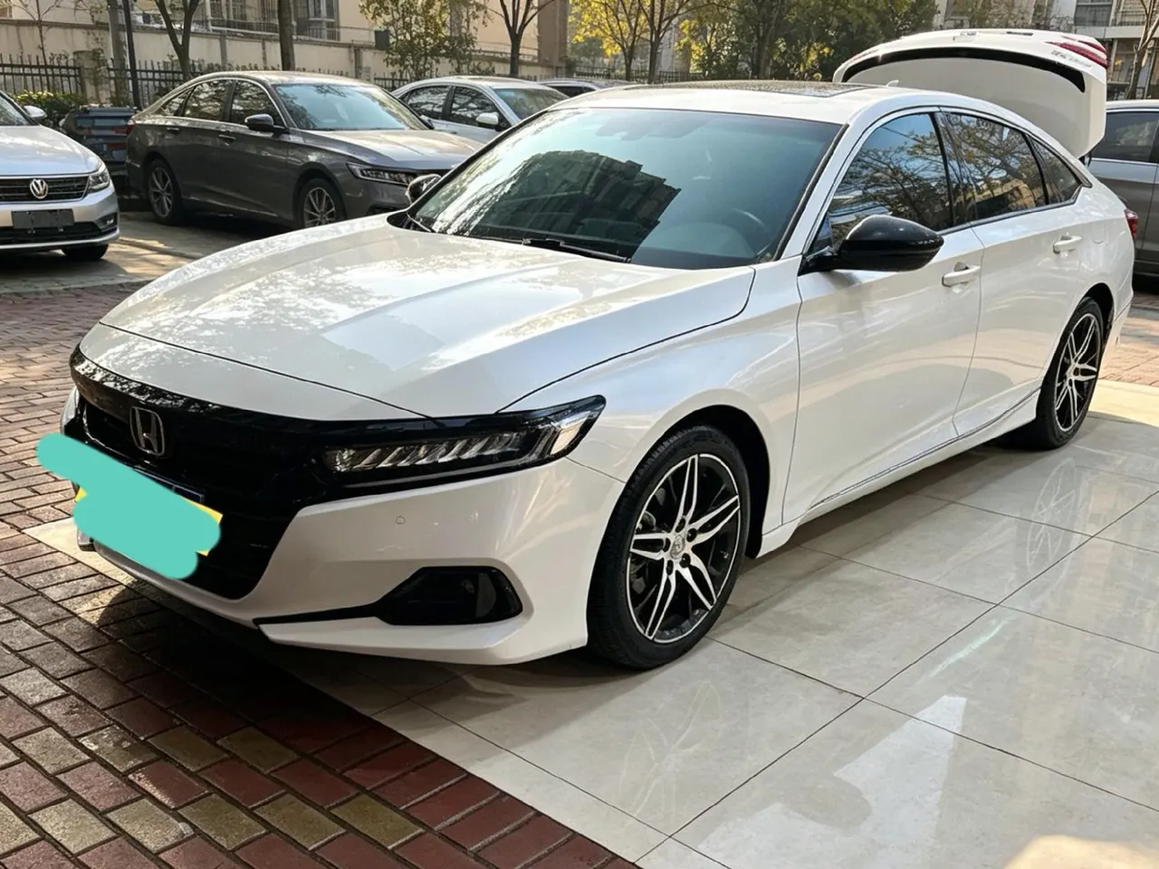 Honda 2022 10th Generation Accord 1.5T Stepless 260TURBO Magic Night Premium Edition Automatic Gear - View 1