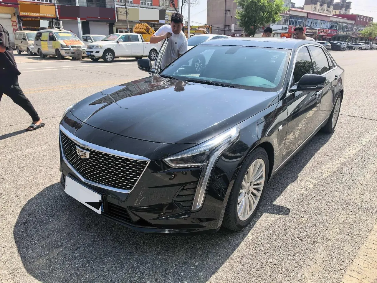 Открыть галерею: Cadillac 2021 CT6 2.0T 28T Elite Automatic