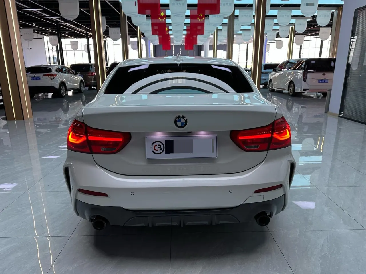 BMW 1 Series 2021 120i 1.5T M Sport Night Edition (facelift) Automatic 3