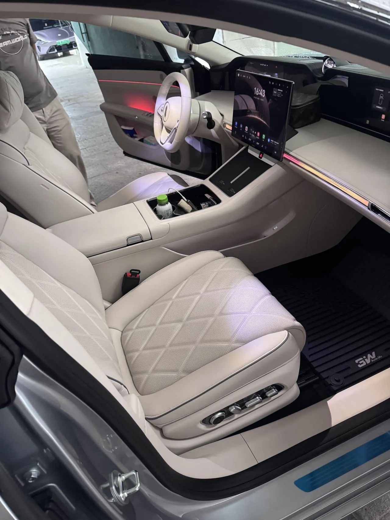 Luxeed 2026 S9 Max rear drive 100kWh automatic gear 3