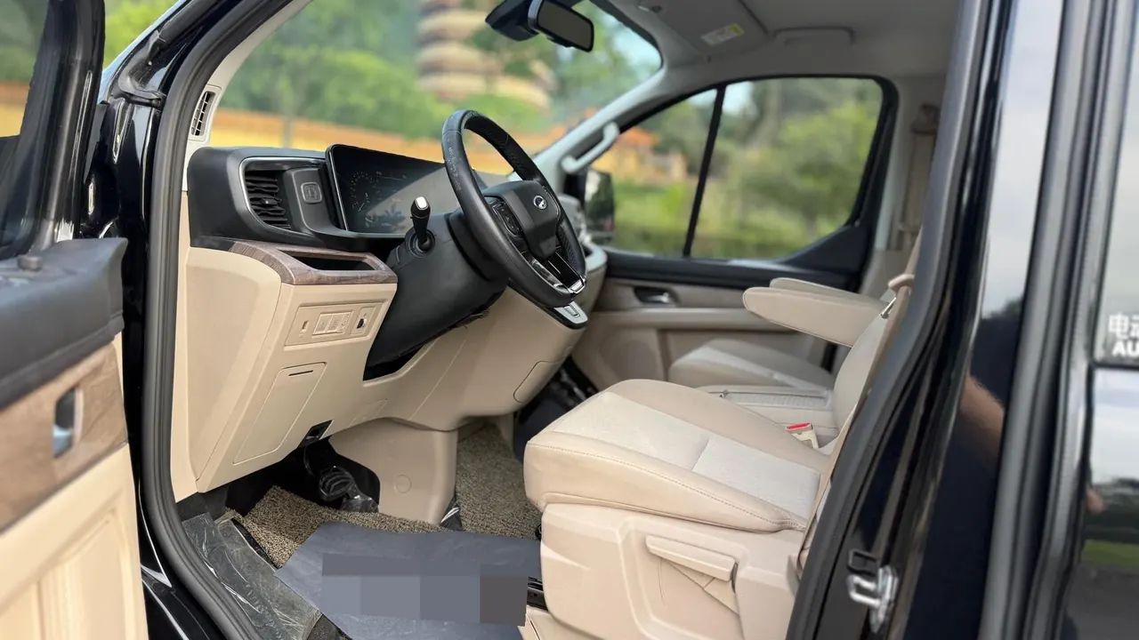 Ford 2023 Touruio 2.0T to Enjoy Edition Automatic Gear 4