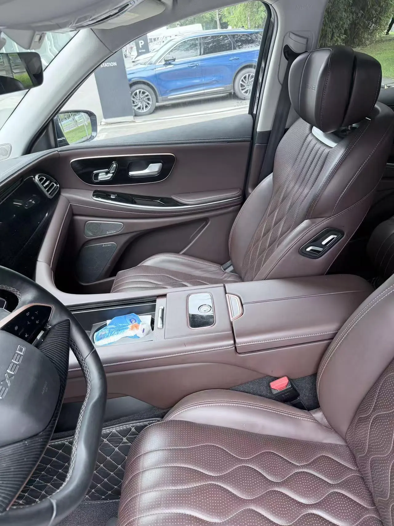 Xingtu 2023 Lanyue 2.0T 400T 4-wheel drive Xingzun Edition 6-seat automatic gear 2