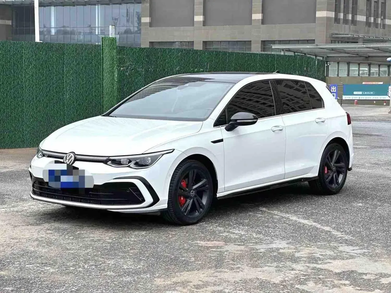 Volkswagen 2021 Golf 8 R-Line 1.4TSI 280TSI Automatic - View 1
