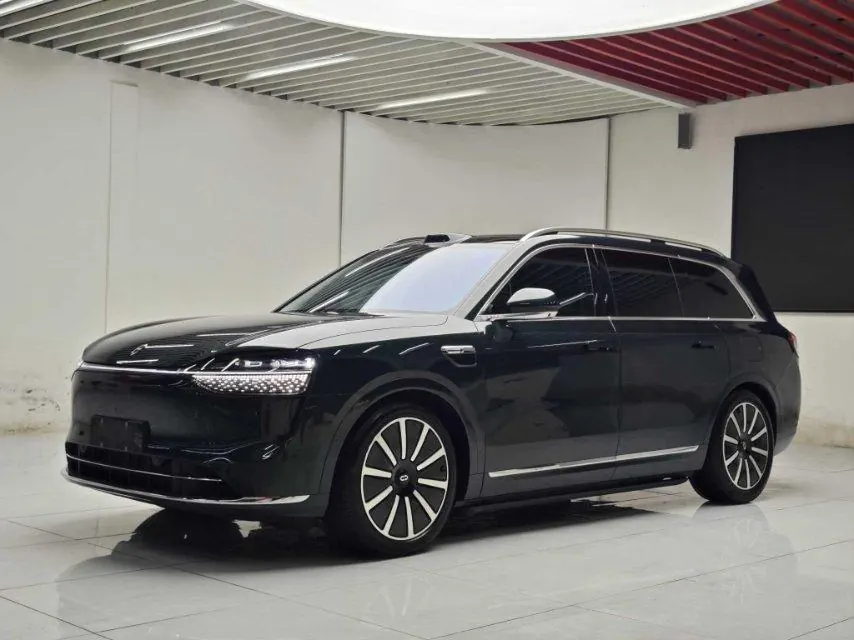Открыть галерею: AITO 2025 AITO M9 extended range Ultra version 52kWh5 seat version automatic gear