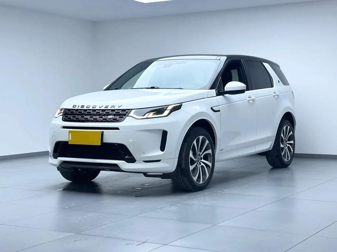 Land Rover 2021 Discovery Sports Edition 48V 2.0T 249PS R-Dynamic S Performance Edition Automatic Gear - View 1