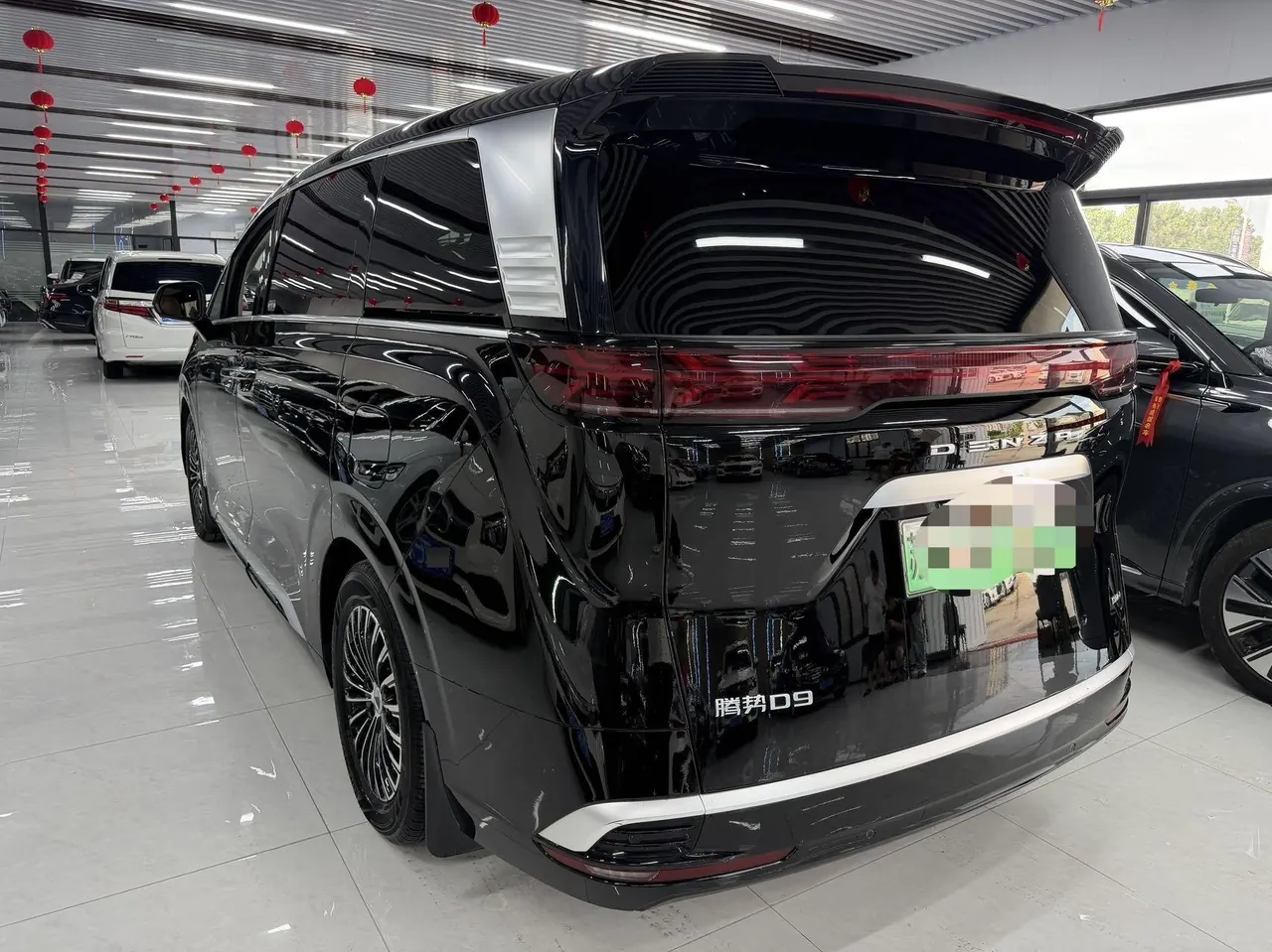 Denza 2024 Denza D9 DM-i 1.5T stepless 1050 exclusive automatic gear 5