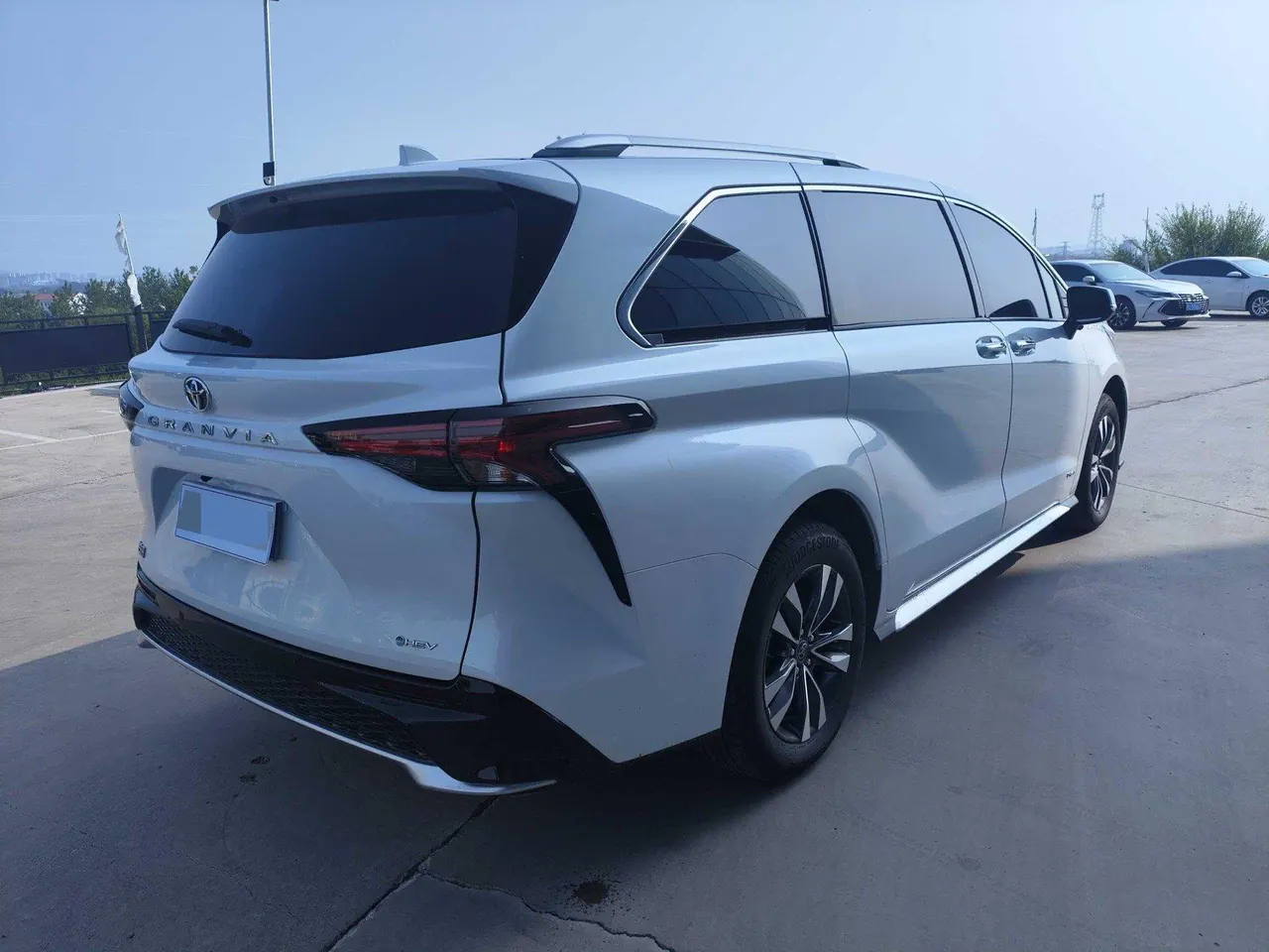 Toyota 2024 Grevia HYBRID 2.5 Stepless Deluxe Edition Automatic Transmission 6