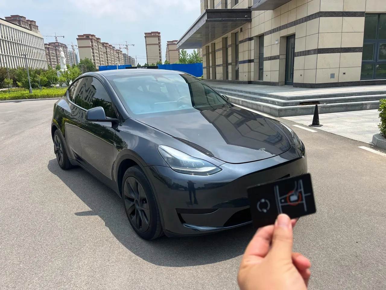 Tesla 2024 Model Y rear-wheel drive version automatic transmission 3