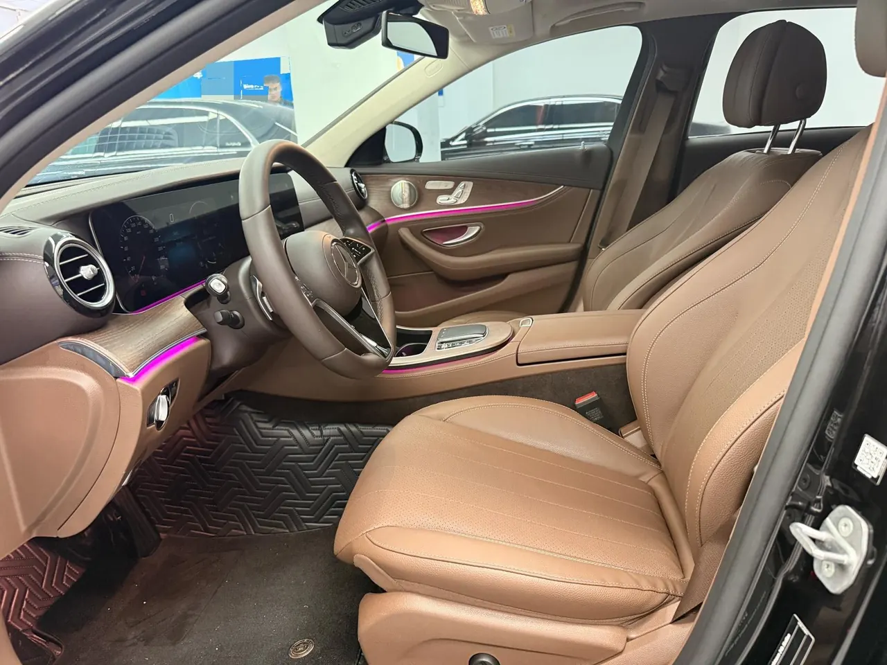 Mercedes Benz E Class 2023 E 300 L 2.0T Luxury Automatic Gear 4
