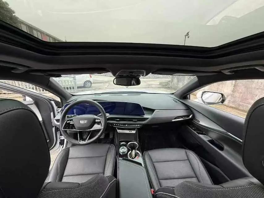 Cadillac 2023 GT4 48V 1.5T 25T Fashion Automatic 5