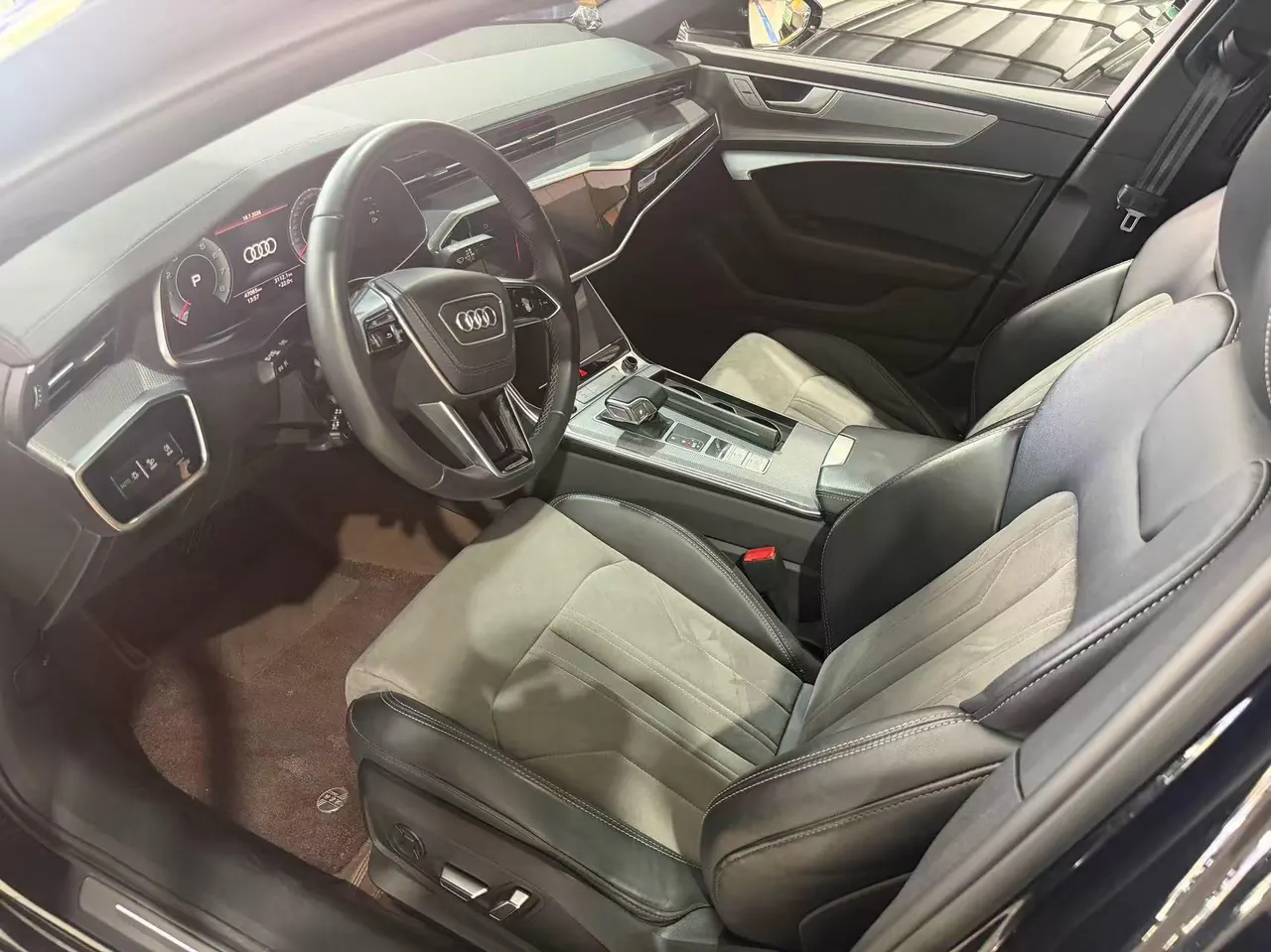 Audi 2023 A6L 2.0TFSI 45TFSI Selected Dynamic Automatic 3