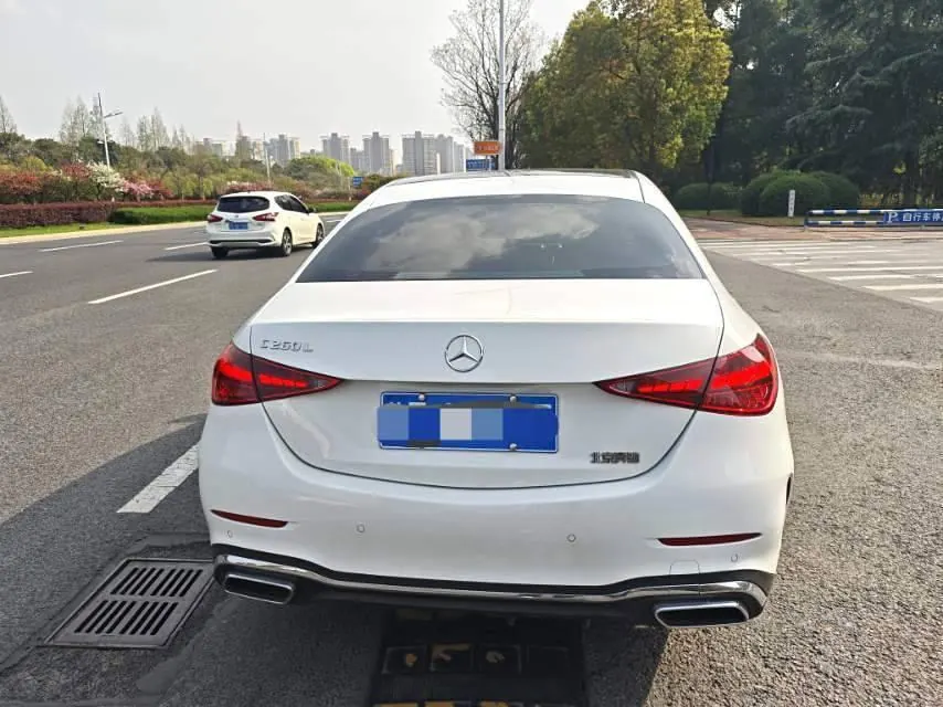 Mercedes Benz Class C 2023 C 200 L 48V 1.5T Sports Edition Automatic Gear 5